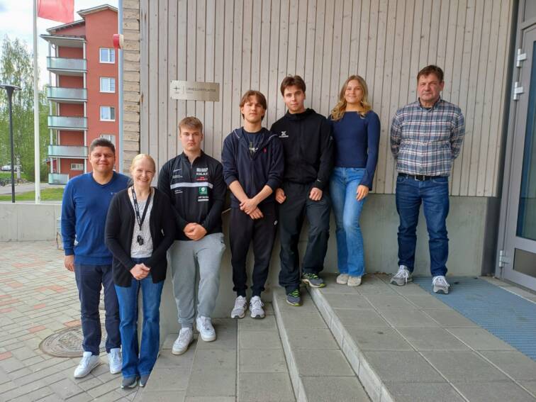 Riverian urheilijaopiskelijoita